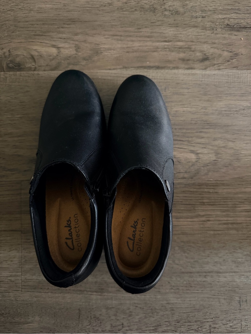 Clarks Collection Black Leather Ankle Booties Side Zip Block Heel